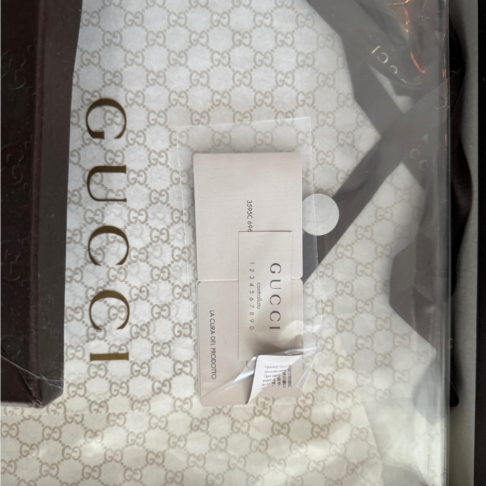 Gucci Orange Leather Sleeve - Picture 7 of 8